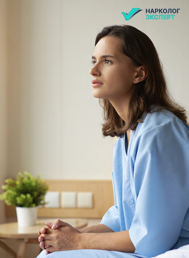 девушка в палате крупным планом